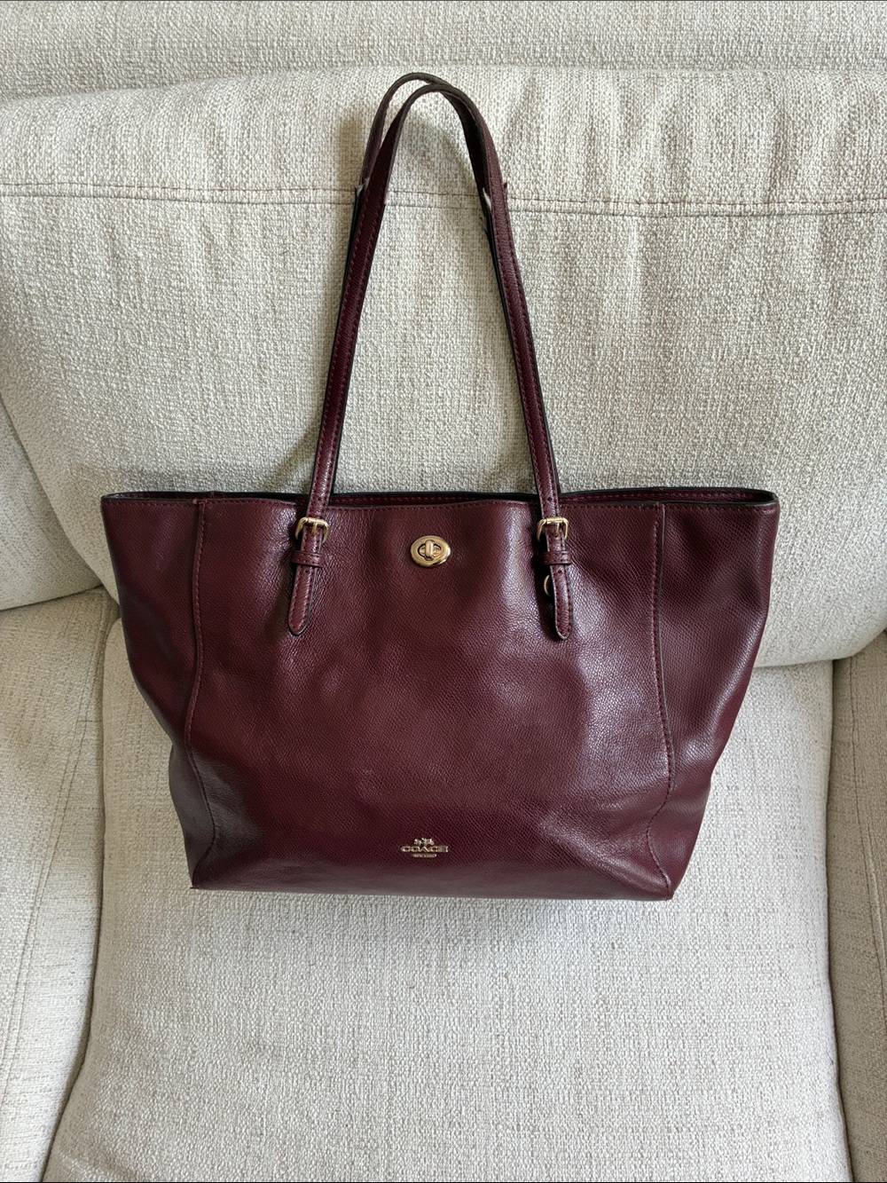 Coach Leather Turnlock Tote Purse, Oxblood Wine Red / Gold 36454